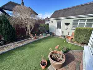 Photo 32- click for photo gallery